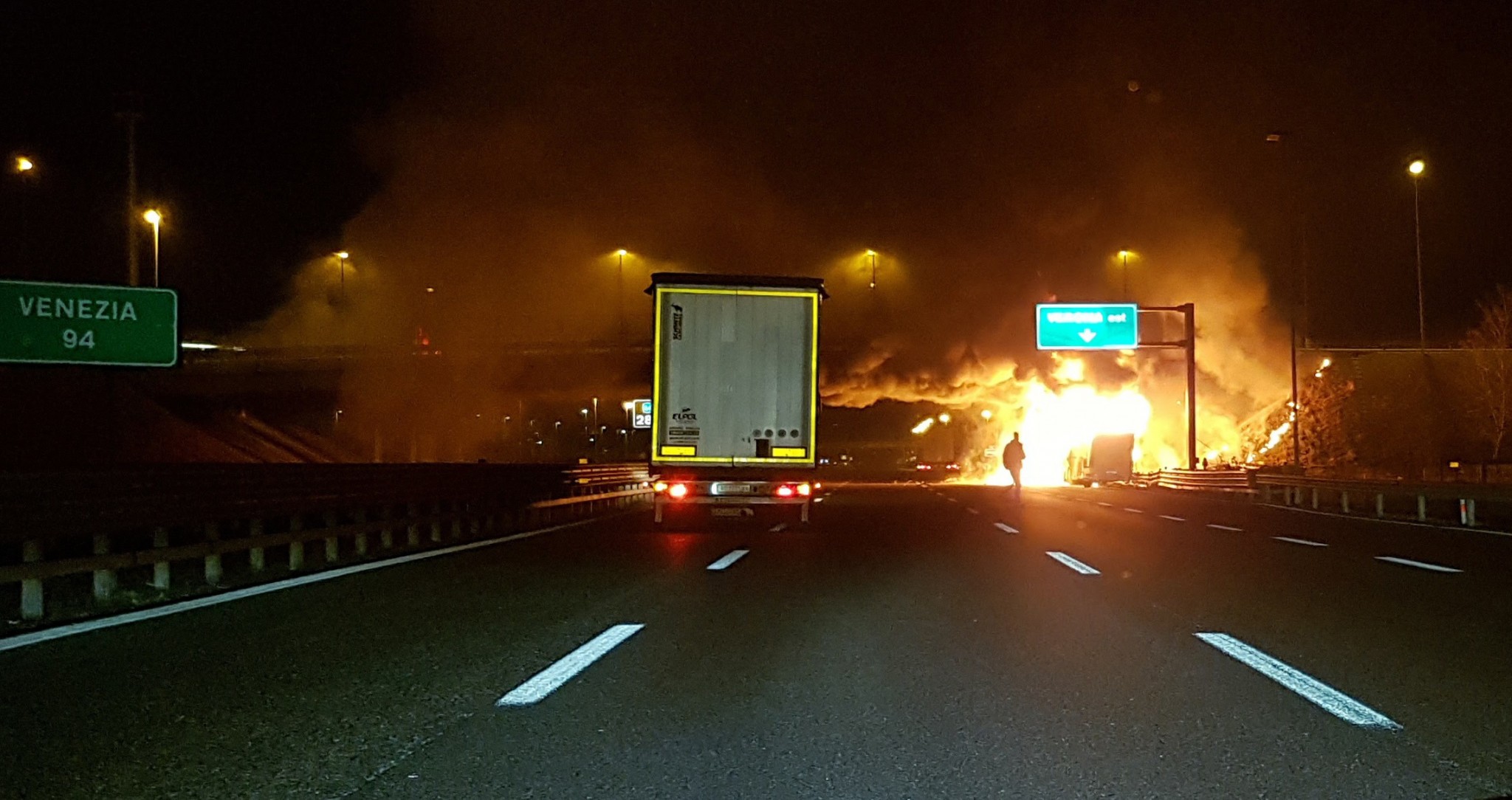 V Taliansku havaroval maďarský autobus plný študentov
